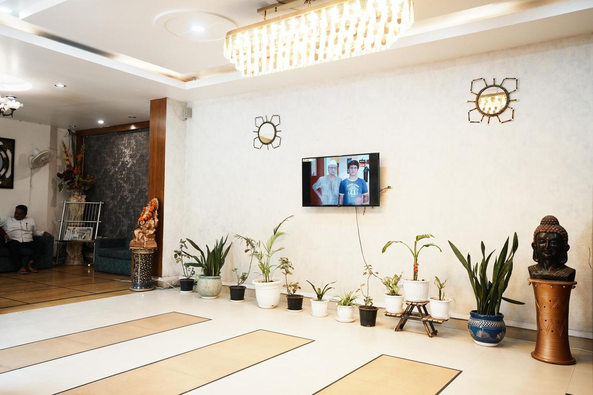 Hotel Om Paradise Near Igi Delhi Airport New Delhi Exterior photo