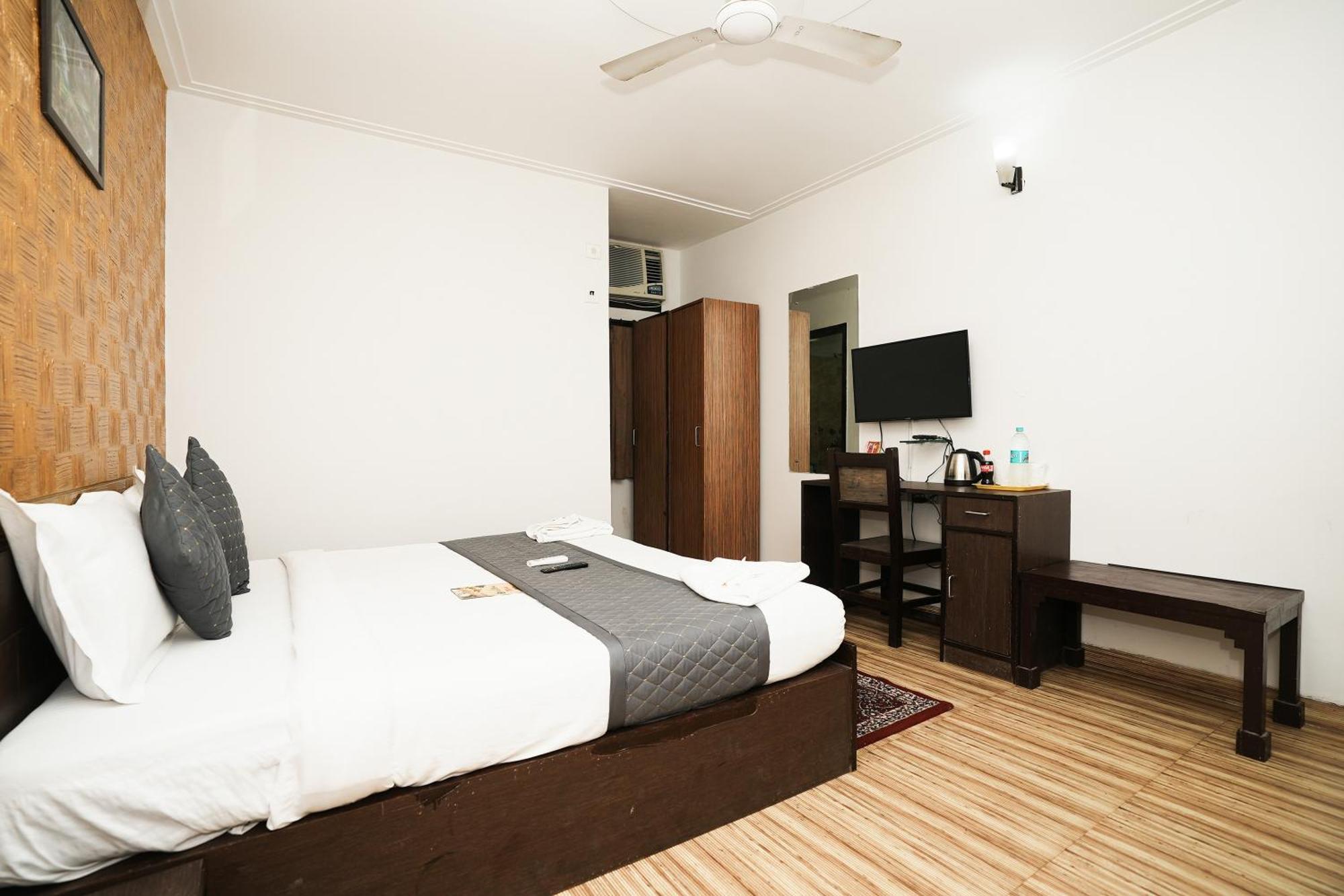 Hotel Om Paradise Near Igi Delhi Airport New Delhi Exterior photo