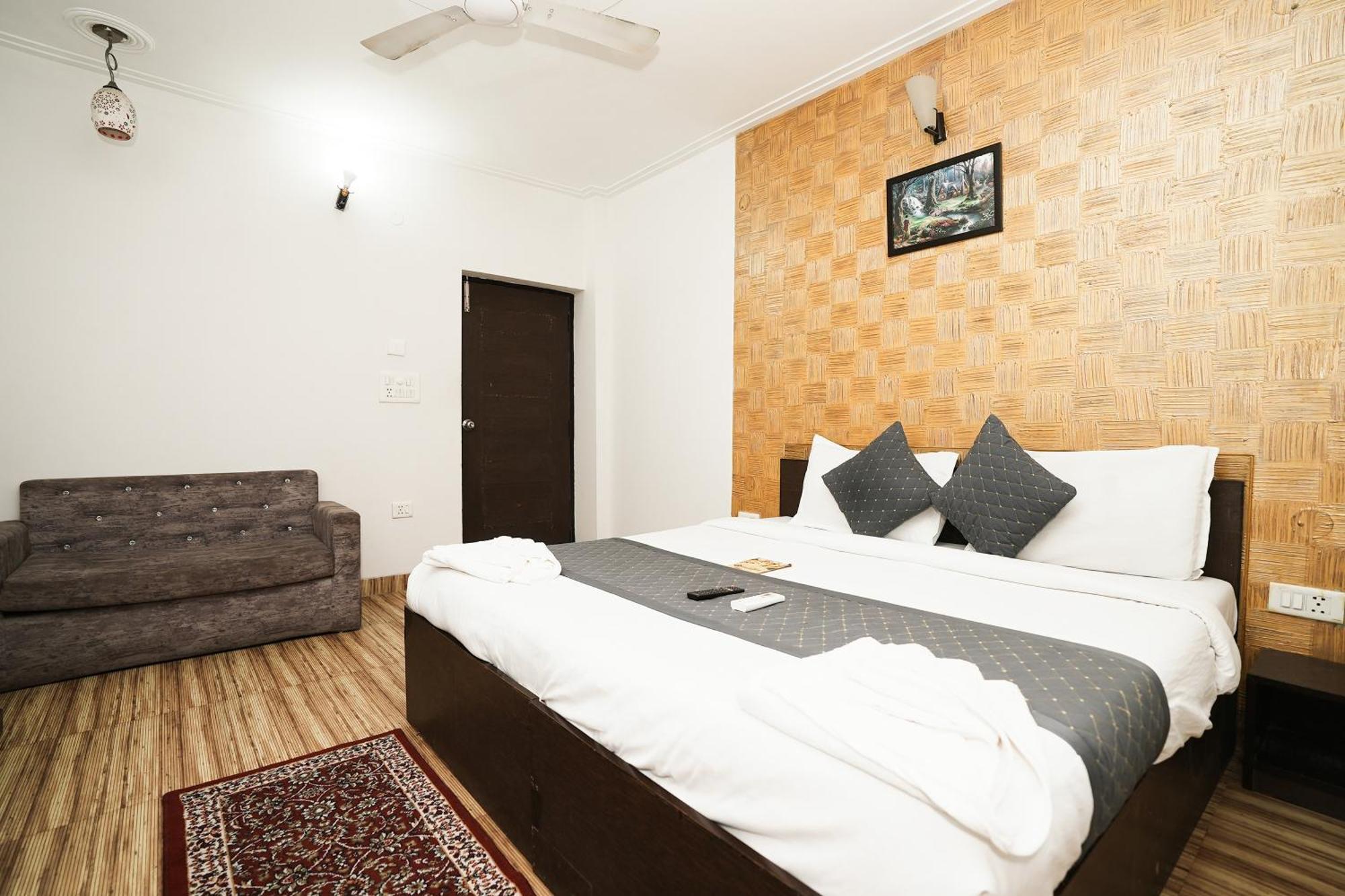 Hotel Om Paradise Near Igi Delhi Airport New Delhi Exterior photo